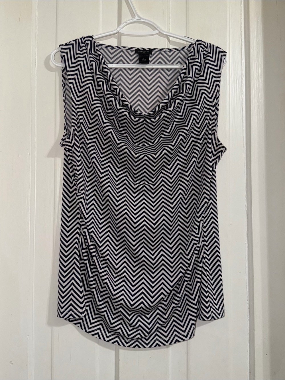 Women's size large shirt Ann Taylor Chevron Sleeveless Cowl Neck Top